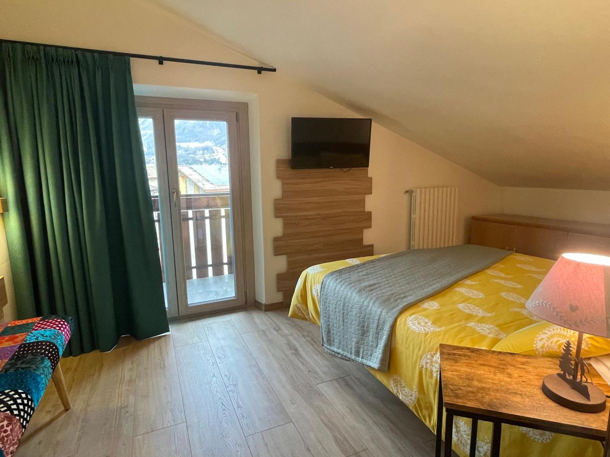 Residence S Lucia - Appartamenti Alle Porte Di Bormio 瓦尔蒂索托 外观 照片