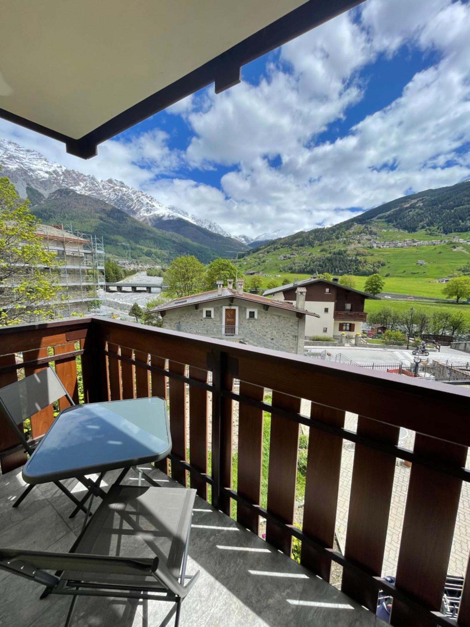 Residence S Lucia - Appartamenti Alle Porte Di Bormio 瓦尔蒂索托 外观 照片